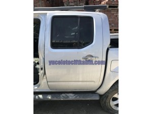 NİSSAN NAVARA SOL ARKA KAPI NİSSAN NAVARA SOL ARKA KAPI