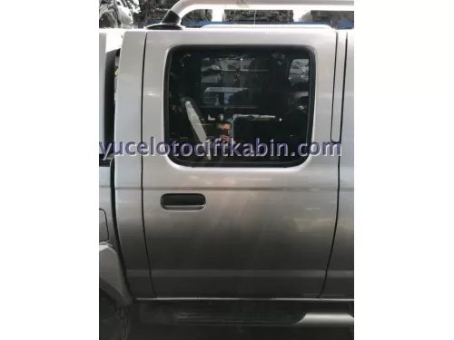 NİSSAN SKYSTAR SAĞ ARKA KAPI NİSSAN SKYSTAR SAĞ ARKA KAPI