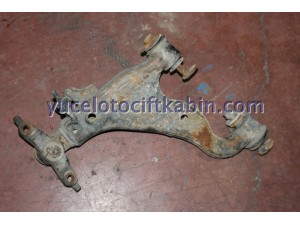 TOYOTA HİLUX SAĞ ALT TABLA 4X2 ÇIKMA ORJİNAL TOYOTA HİLUX SAĞ ALT TABLA 4X2 ÇIKMA ORJİNAL