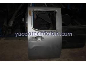FORD RANGER SAĞ ARKA KAPI GRİ ÇIKMA ORJİNAL FORD RANGER SAĞ ARKA KAPI GRİ ÇIKMA ORJİNAL