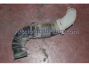 TOYOTA HİLUX HAVA FİLTRE HORTUMU ÇIKMA ORJİNAL TOYOTA HİLUX HAVA FİLTRE HORTUMU ÇIKMA ORJİNAL