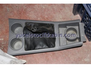 FORD RANGER ORTA KONSOL ÜST KAPAĞI ÇIKMA ORJİNAL FORD RANGER ORTA KONSOL ÜST KAPAĞI ÇIKMA ORJİNAL