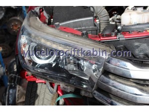 TOYOTA HİLUX SAĞ ÖN FAR EURO 6 YENİ TOYOTA HİLUX SAĞ ÖN FAR EURO 6 YENİ