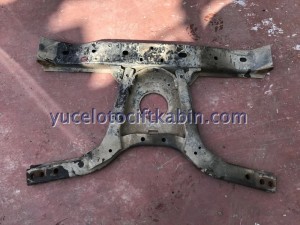NİSSAN NAVARA EURO 6 4*4 ŞANZUMAN TRAVESİ NİSSAN NAVARA EURO 6 4*4 ŞANZUMAN TRAVESİ