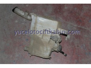 TOYOTA HİLUX CAM SU BİDONU ÇIKMA ORJİNAL TOYOTA HİLUX CAM SU BİDONU ÇIKMA ORJİNAL