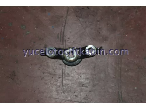 TOYOTA HİLUX ALT TABLA BAĞLANTI TAKOZU ÇIKMA TOYOTA HİLUX ALT TABLA BAĞLANTI TAKOZU ÇIKMA