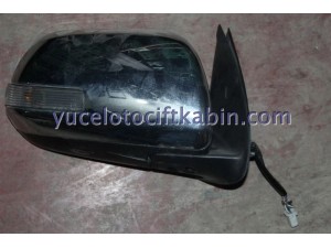 TOYOTA HİLUX SİNYALLİ AYNA ÇIKMA ORJİNAL TOYOTA HİLUX SİNYALLİ AYNA ÇIKMA ORJİNAL