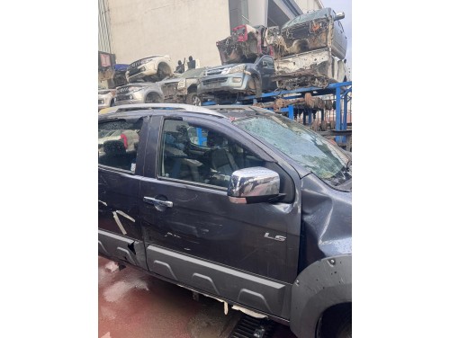 İSUZU DMAX 2019 1.9 MODEL SAĞ ÖN KAPI