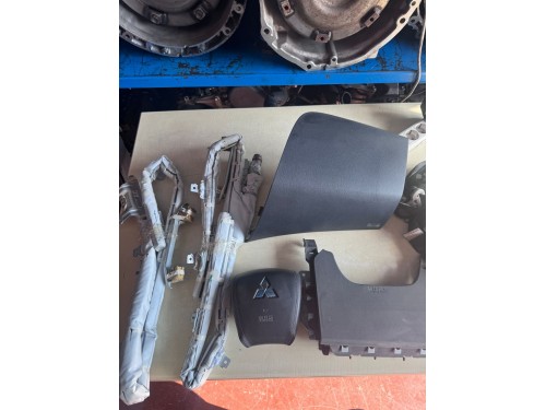 E-6 L200 2019 MODEL AİRBAG TAKIMI E-6 L200 2019 MODEL AİRBAG TAKIMI