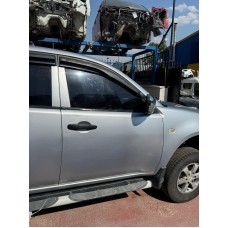 MİTSUBİSHİ E-5 L200 SAĞ ÖN KAPI
