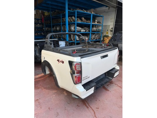 İSUZU DMAX 2021-2025 V CROSS EURO 7 ARKA KASA İSUZU DMAX 2021-2025 V CROSS EURO 7 ARKA KASA